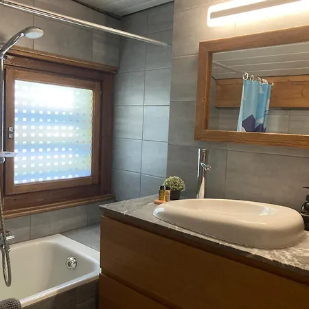 Appartement 3 Pièces Avec Wi-fi Et Parking Aux Gets - Fr-1-671-323 Les Gets